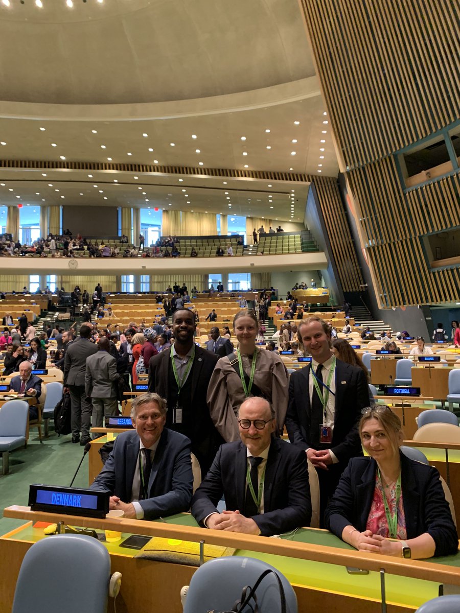 #KickOffTime! 🇩🇰 is at the opening of #CPD57, participating with @MFASustGrowth, @birgitte_vind and Youth Delegates @abdul_harakow & @sofie_larsen_dk Looking forward to this week celebrating 3⃣0⃣ years of the #ICPD PoA, placing women and girls at the centre of development ♀️