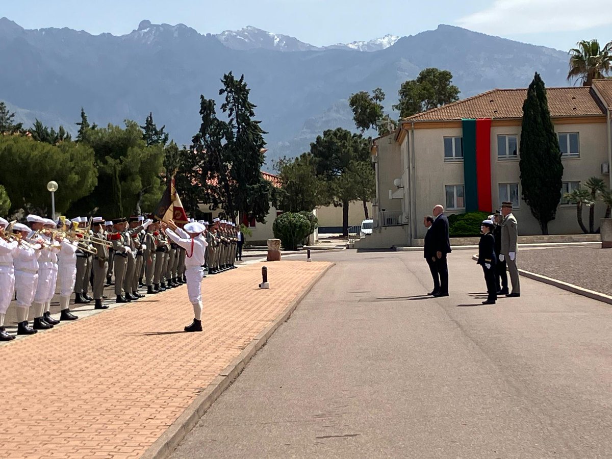 #Difesaeuropea Firma oggi presso la caserma Raffalli a #Calvi in Corsica di una lettera d'intenti tra Francia, Italia, Germania per la cooperazione militare in campo terrestre, alla presenza di @SebLecornu e @GuidoCrosetto.