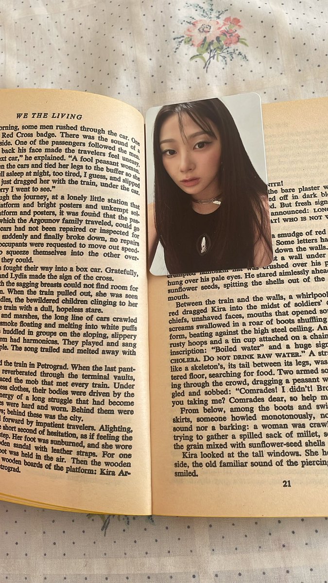 who else uses photocards as bookmarks