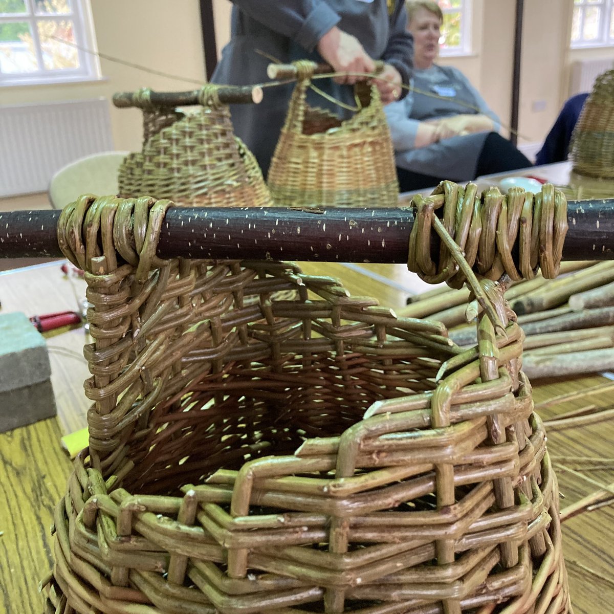 Here are a few snaps from Saturday's WILLOW BASKET WORKSHOP where our fabulous workshoppers made these super special asymmetric baskets...

#tlpcraftworkshops #willowweaving #willowbaskets #basketmaking #basketworkshops #asymmetricbasket #craftworkshops #newskills