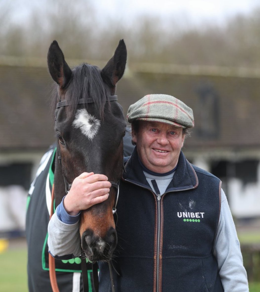 “A great horse, a friend and a warrior.” Nicky Henderson
R.I.P Shishkin 🙏