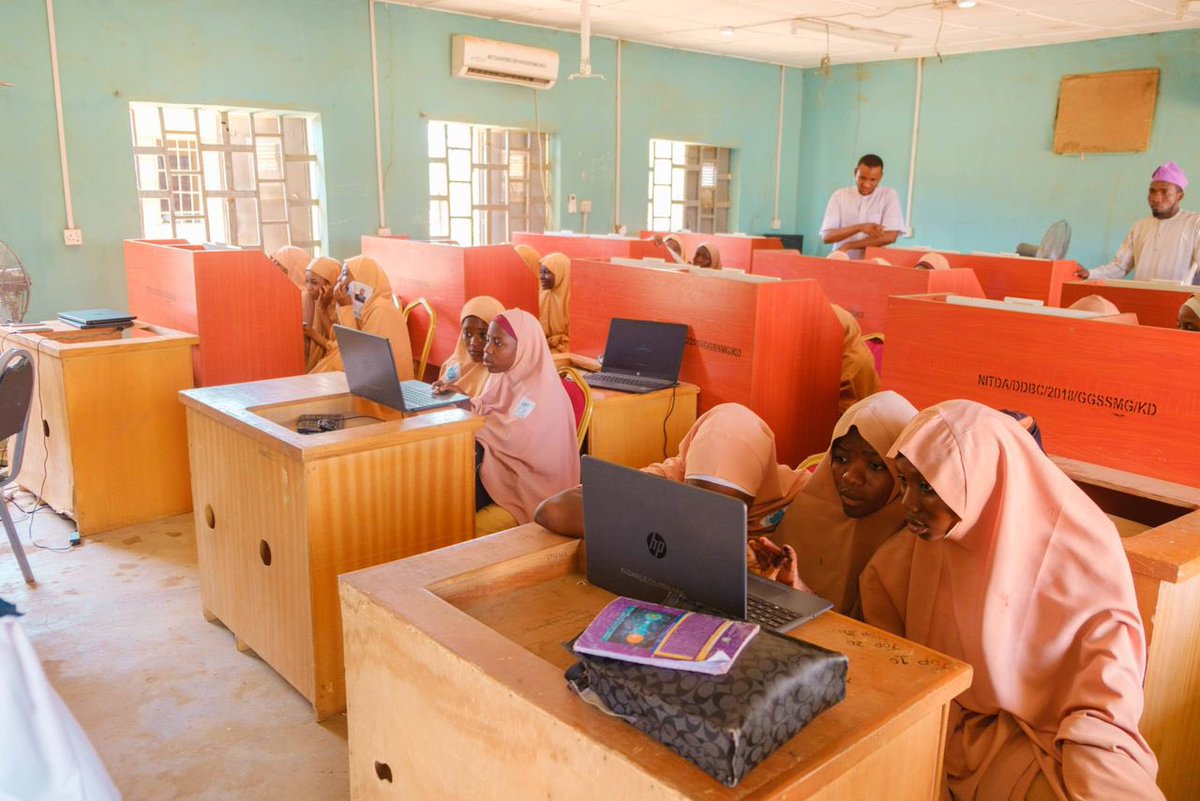 Governor @ubasanius remains resolute on his determination to leave no stone unturned in ensuring that all school-aged children in the state receive quality education in a conducive & safe environment.
Renovated classes at Girls Secondary School, Maimuna Gwarzo. #WorkingForKaduna