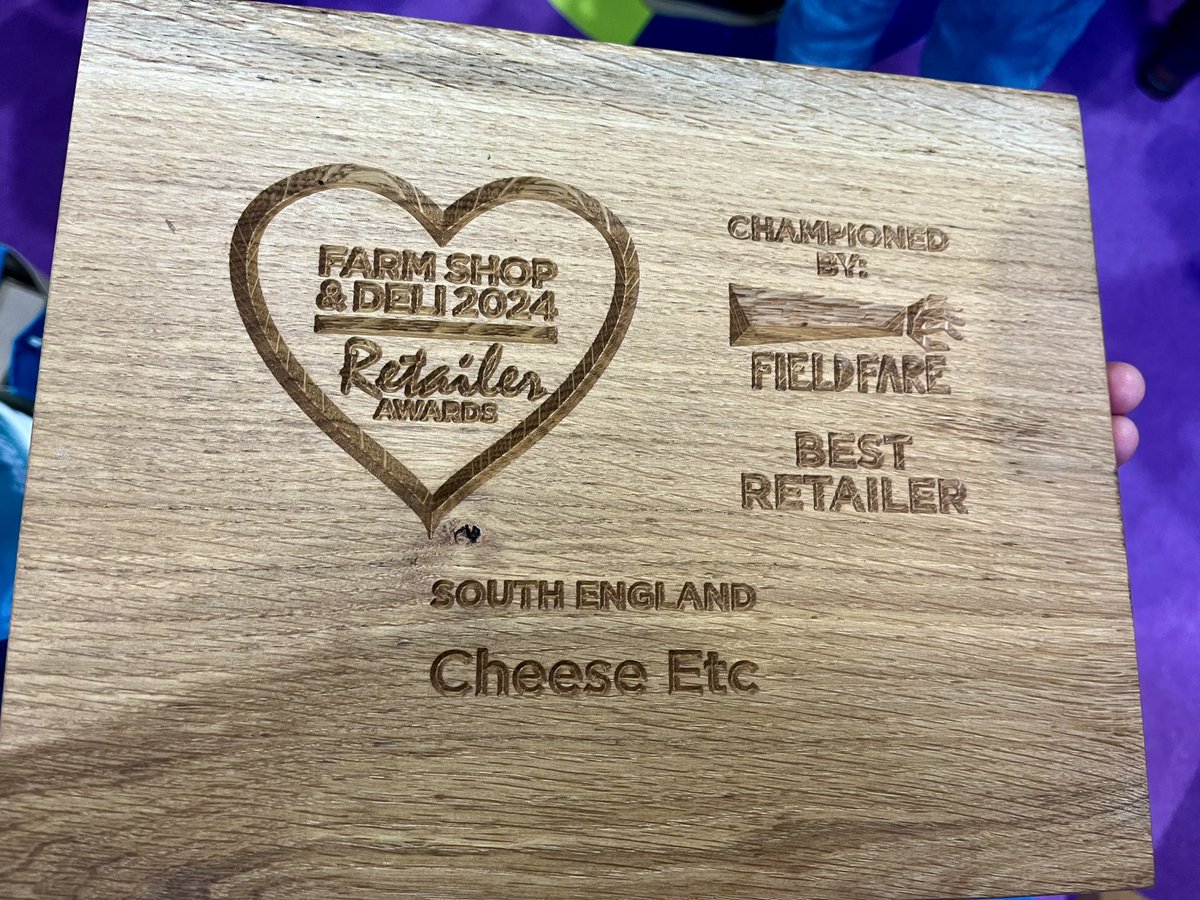 PangCheeseShop's tweet image. So proud of our team - best Cheese Shop nationwide &amp;amp; Best Retailer in the South of England at the Farm Shop &amp;amp; Deli Awards ☺️ #Pangbourne #Cheese