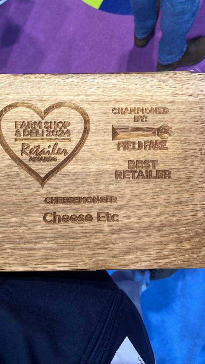 PangCheeseShop's tweet image. So proud of our team - best Cheese Shop nationwide &amp;amp; Best Retailer in the South of England at the Farm Shop &amp;amp; Deli Awards ☺️ #Pangbourne #Cheese