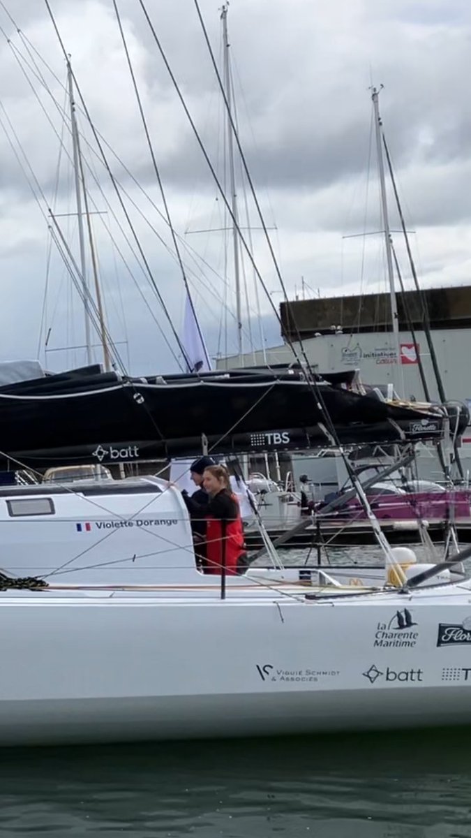 The IMOCAs head out from Lorient to New York yesterday in nice weather before heading into the low pressure last night.. @VioletteDorange @kojiro_jpn11 François Guiffant #TheTransatCIC