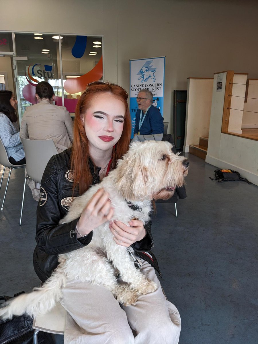 To help students unwind between studying for exams, @gcuwellbeing welcomed Canine Concern Therapets to @GCUstudents for another Paws Against Stress session 🐶 Bonnie, Ford and Lexi came along to meet some students and help them de-stress around exam time💙