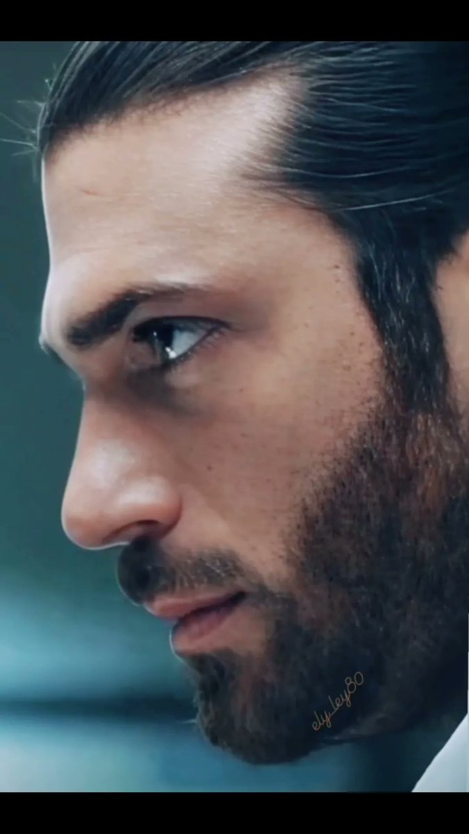 The sexiest man on earth

#ViolaComeIlMare2 
#جان_يامان 
#CanYaman