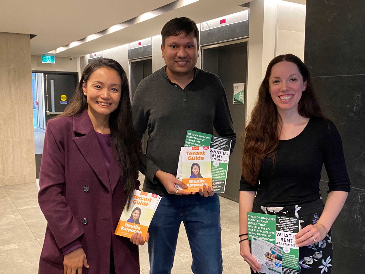 Shout out to High Park Tenants' Association who held lobby meetings this weekend to connect with neighbours, share resources, and strengthen their community organizing. Tenant groups are critical to ensure tenants know their rights and never deal with a housing issue alone.