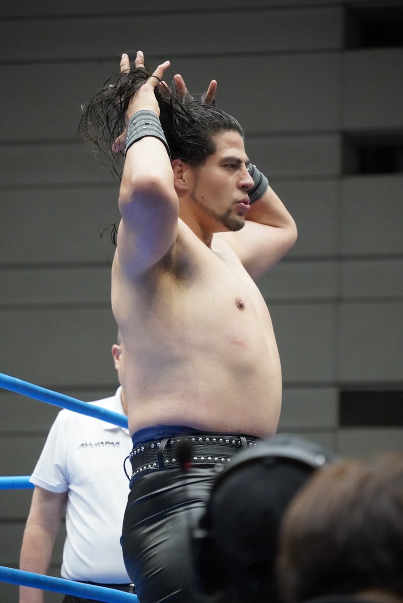 shi_ajpw tweet picture