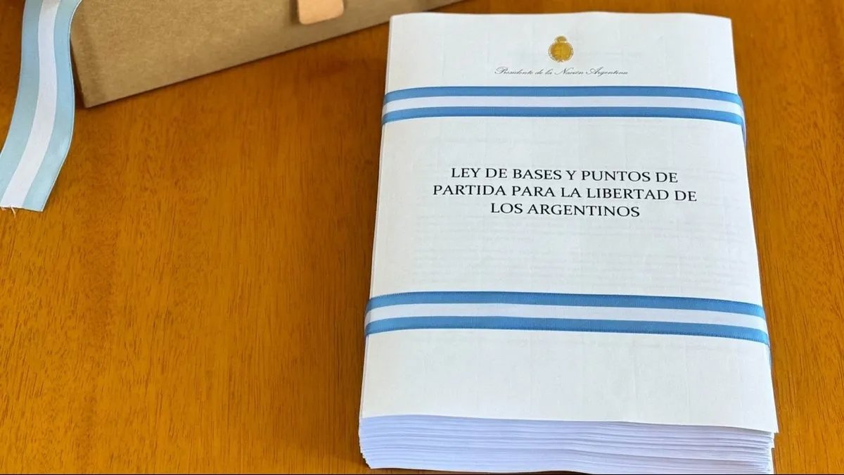 Hay una parte de la Ley Bases que me preocupa particularmente: el Régimen de Incentivo a Grandes Inversiones (RIGI). ¿Argentina necesita un régimen de grandes inversiones? Sí. Pero este como está es un problema serio. Abro pequeño hilo