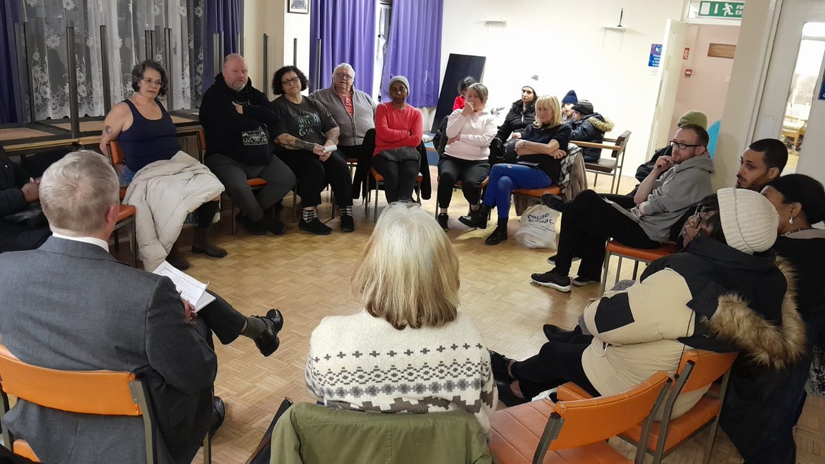 That's why we've come together as tenants to form Bancroft Gardens Action Group. We're working with @HarrowLawCentre and @AnthonyGoldLaw to take legal action against Harrow Council for decades of neglect. 3/4