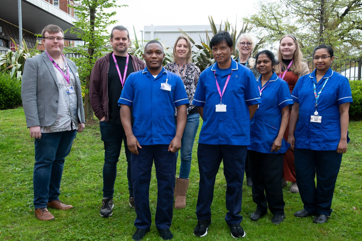Four new specialist nurses have been recruited to strengthen our Alcohol Care Team. A partnership with @TP_LLR, the team at the LRI provides a seven-day service to support inpatients with alcohol-related illnesses, as part of our work to embed preventative care into our services.
