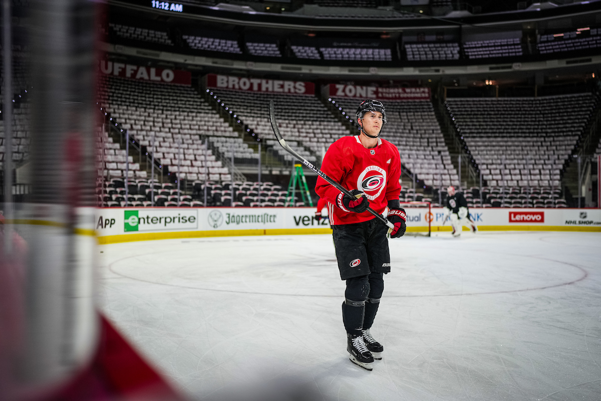 The #Canes are back on the ice today, practicing at PNC Arena ahead of Tuesday's Game 5. A full group, including Spencer Martin working as the third goalie behind Frederik Andersen and Pyotr Kochetkov. Guentzel - Aho - Svechnikov Teravainen - Staal - Jarvis Martinook - Drury -…