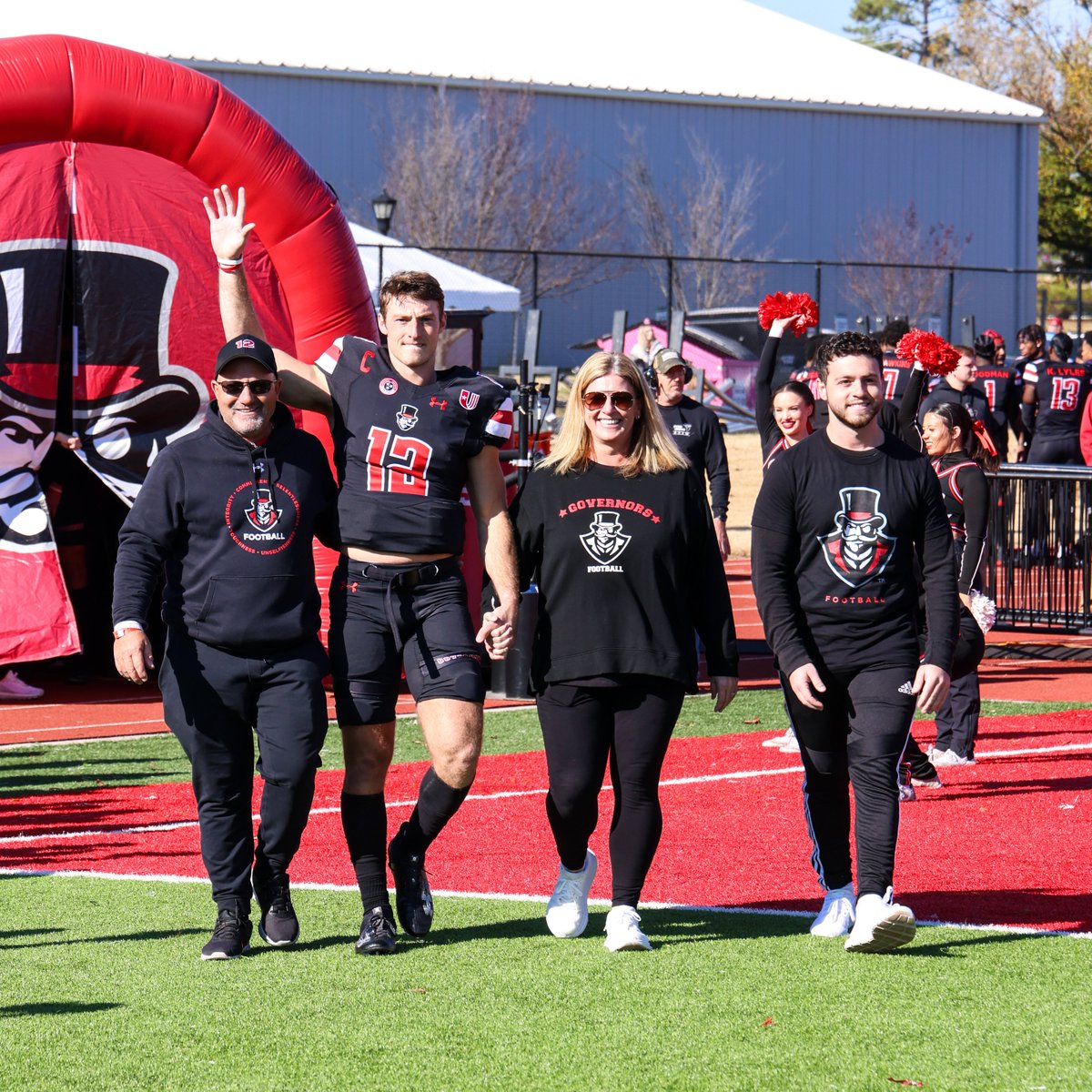 Congrats to our QB <a href="/mikediliello1/">Mike D</a> on being invited to Rookie Minicamp with the <a href="/Titans/">Tennessee Titans</a>! 🎩🏈

#TitanUp | #LetsGoPeay