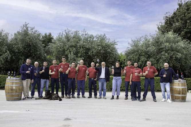 CVA Canicattì: Primo Maggio in cantina Un territorio dall’identità contadina e rurale che ha nel mondo della cooperazione un suo punto di riferimento straordinario e che CVA Canicattì incarna da oltre cinquant’anni.

messinaindiretta.it/cva-canicatti-…