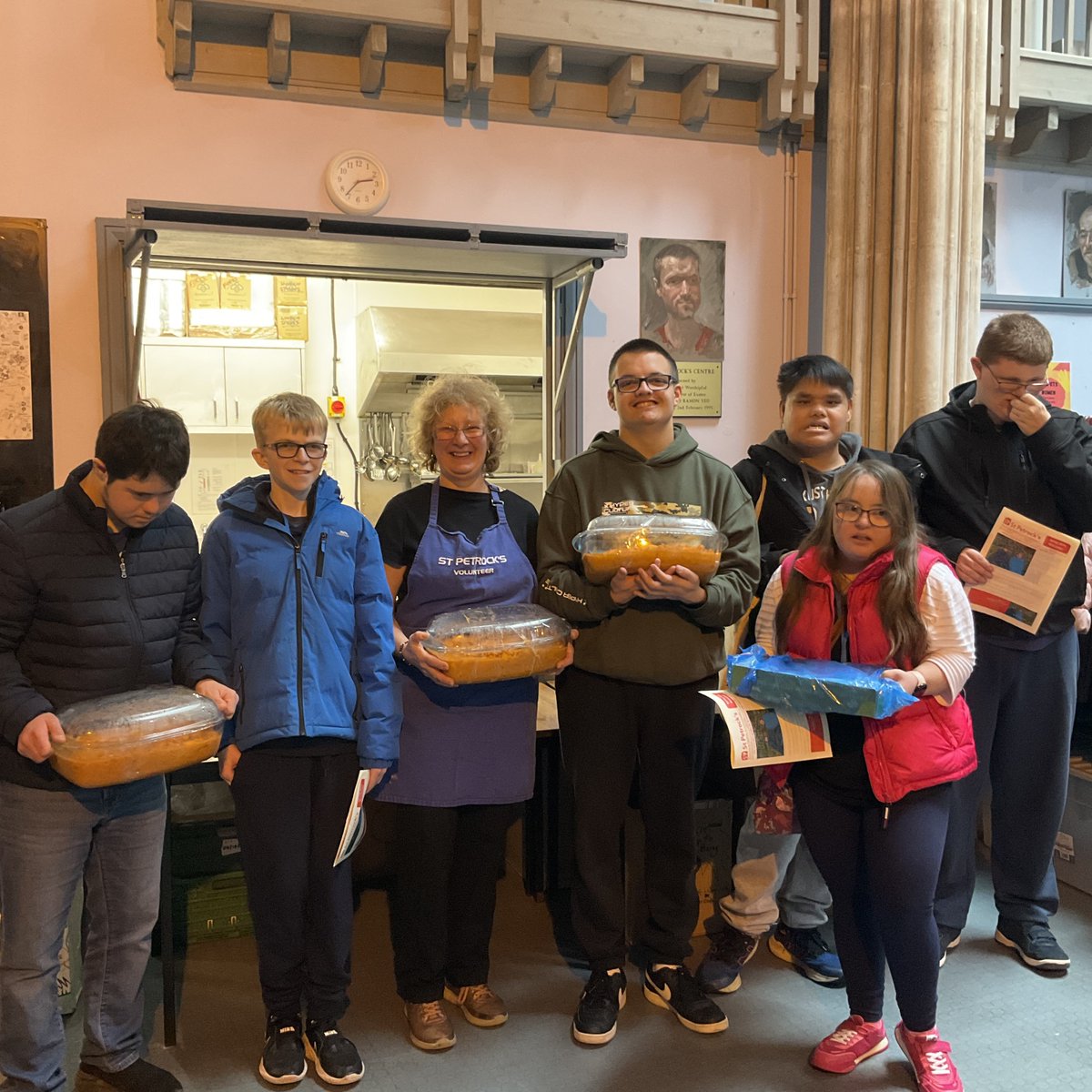Our fantastic HILL students recently donated to @StPetrocks. As part of their course, they created a documentary on loneliness and community. They cooked food for the homeless individuals supported by @StPetrocks. Well done, everyone. #ExeCollProud