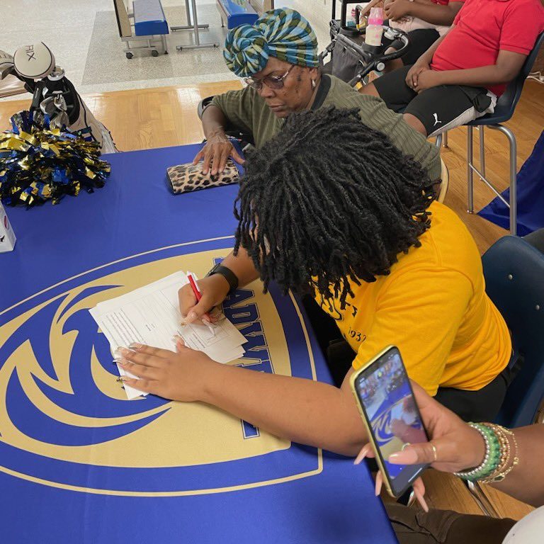 Congratulations to Bradwell Institute's Chaymaya Bacon on signing a Golf Scholarship with Point University! #ExcellenceInEverything! #BIYouKnow #LCSSStudentAthlete