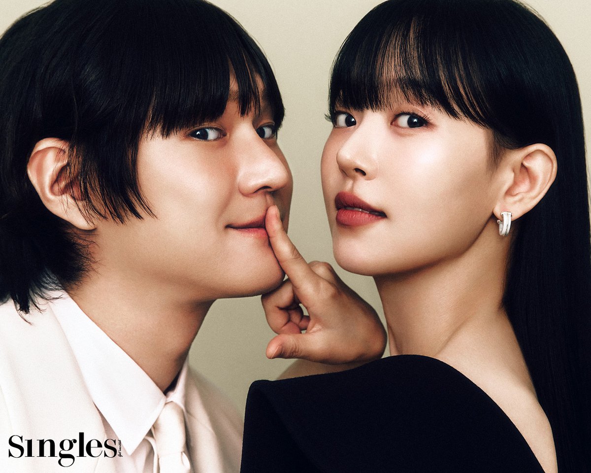 📸| 28.04.24 - PERFEITOS! ❤️

Ko Kyung Pyo e Kang Hanna em novo ensaio fotográfico para a revista Singles

#FranklySpeaking 
#KoKyungPyo #고경표
#KangHanna #강한나