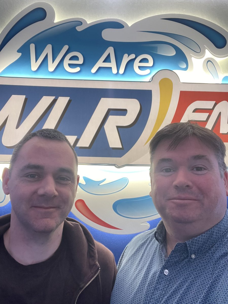 🎤The Spin Home on WLR with John Keane 🙌Win a €200 Design 5 voucher everyday this week and check them out now on design5.ie 🎙️@shanebarrymusic is this weeks Ear On Eíre single ‘Living There’ and I’ll be chatting to him on Tuesdays show