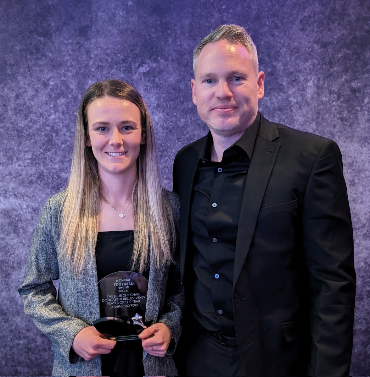 Huge congratulations to @JasmineSaxton4 who has collected the Belles player of the year prize at the @SheffieldStar Football Awards

💙 #BackTheBelles 💛