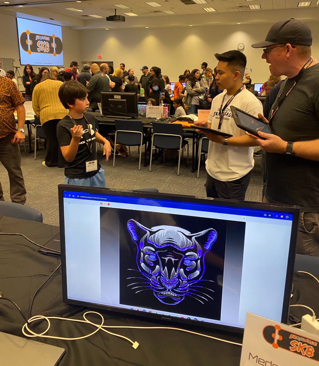 Congratulations Mr Martin and MCMS Skoolcade Team! Their student-made video games took 1st place in the Gold division and 2nd place in the Platinum division on Saturday! @oakparkusd