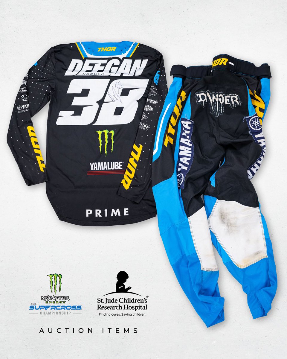 The annual @StJude Love Moto Stop Cancer auction is LIVE! This is your chance to own some authentic race worn gear from top contenders like Haiden Deegan himself. All proceeds go to St. Jude and helping their mission to finding cures and saving children ❤️ cen.event.stjude.org/SUPERCROSS/#pa…