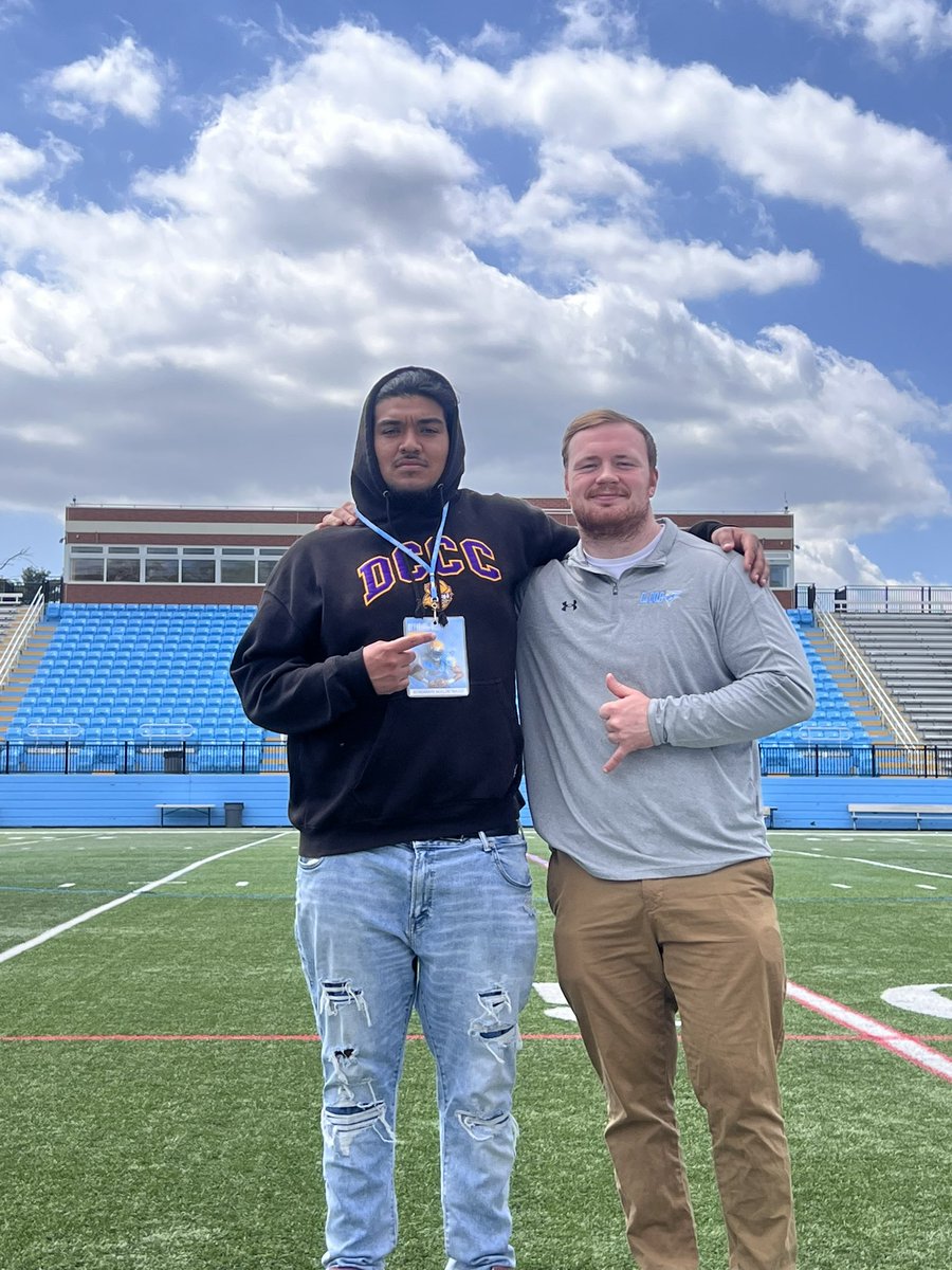 Had A Great Time At LIU this past weekend, Big Thanks to the Coaches Go Sharks🦈!! @jamesohagan285 @CoachRich72 @JUCOFFrenzy