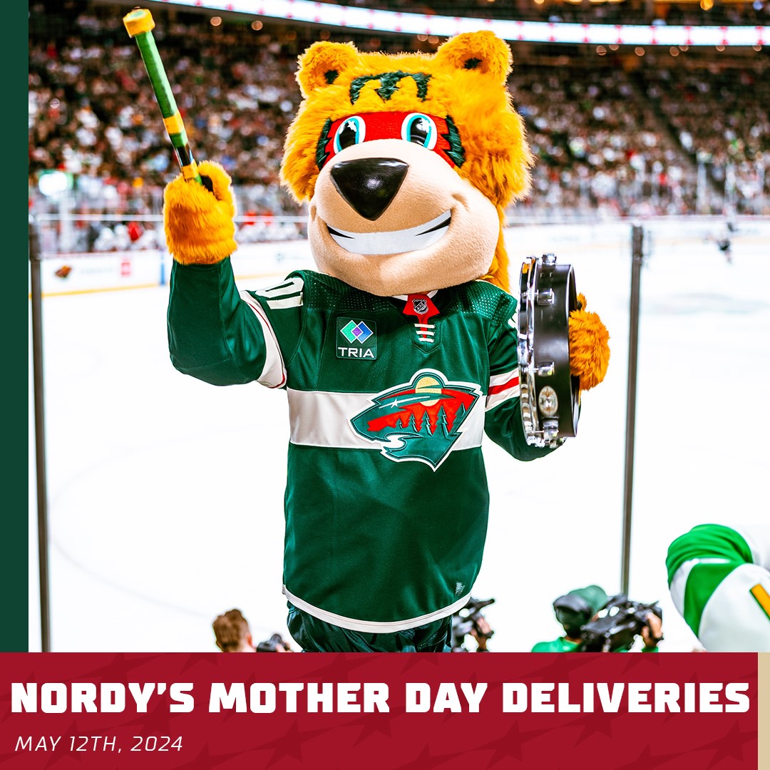 Give Mom a memorable surprise this Mother's Day... ME! I will be making special Mother's Day visits on Sunday May 12th. Spaces are limited so don't wait! More Info: tinyurl.com/2atmhtzk #mnwild