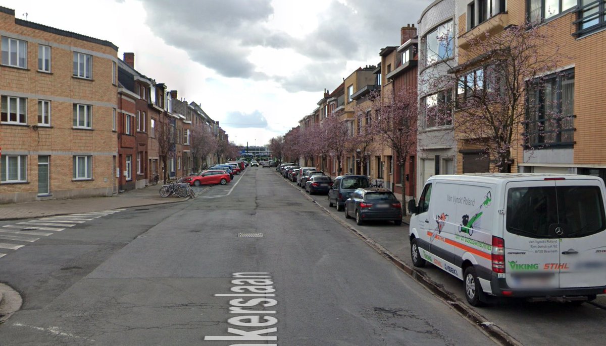 alechat1's tweet image. Filtre modal level expert.

C'est ça qu'on veut voir dans les quartier apaisés. C'est la seule et unique facon de garantir l'absence de traffic de transit...
#modalfilter #welovegoodmove

How it was                             How it's going