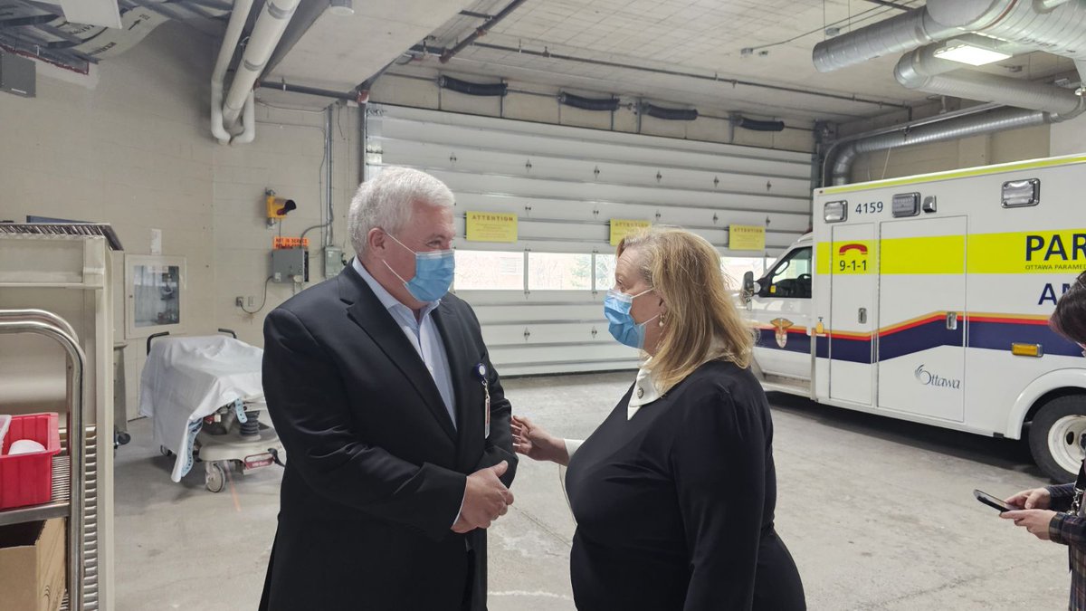 🏨 It was great to welcome Premier @fordnation to the Queensway Carleton Hospital, our local hospital, for a tour of many of their departments while also meeting many of the great healthcare staff that keep this hospital going!