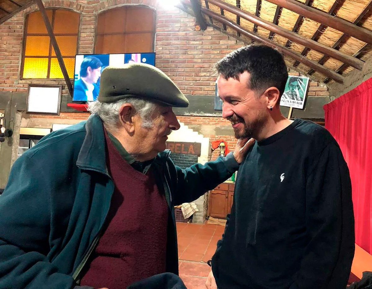 PabloIglesias's tweet image. No te rindas, por favor no cedas,
aunque el frio queme,
aunque el miedo muerda,
aunque el sol se esconda y se calle el viento,
aun hay fuego en tu alma,
aun hay vida en tus sueños…