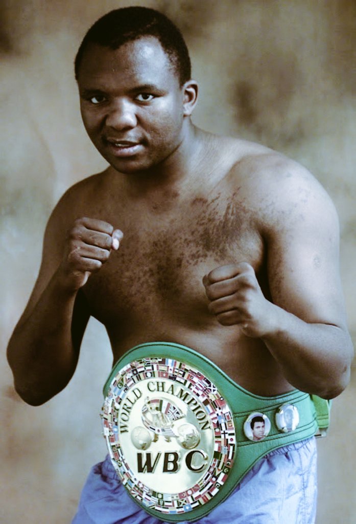 A boxing legend has fallen . Rest In Peace🕊 💔 Dingaan 'the rose of soweto' Thobela #ripdingaanthobela