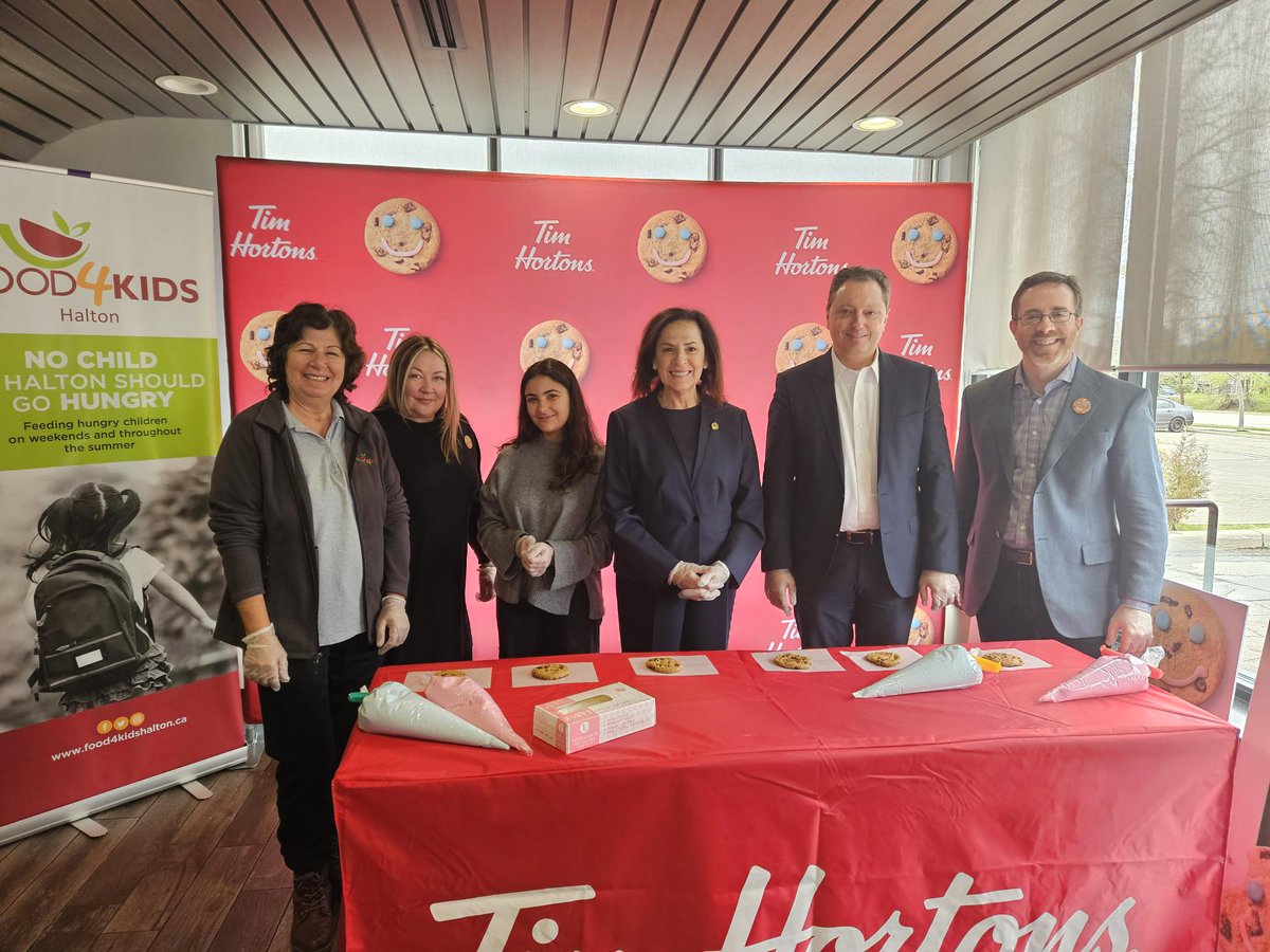 What a fantastic Smile Cookie Launch in Oakville today in support of Food4Kids Halton!

Thank you to all who were able to attend

Big thank you to Ashley and Michael at Tim Hortons for hosting everyone

#SmileCookies #Food4KidsHalton