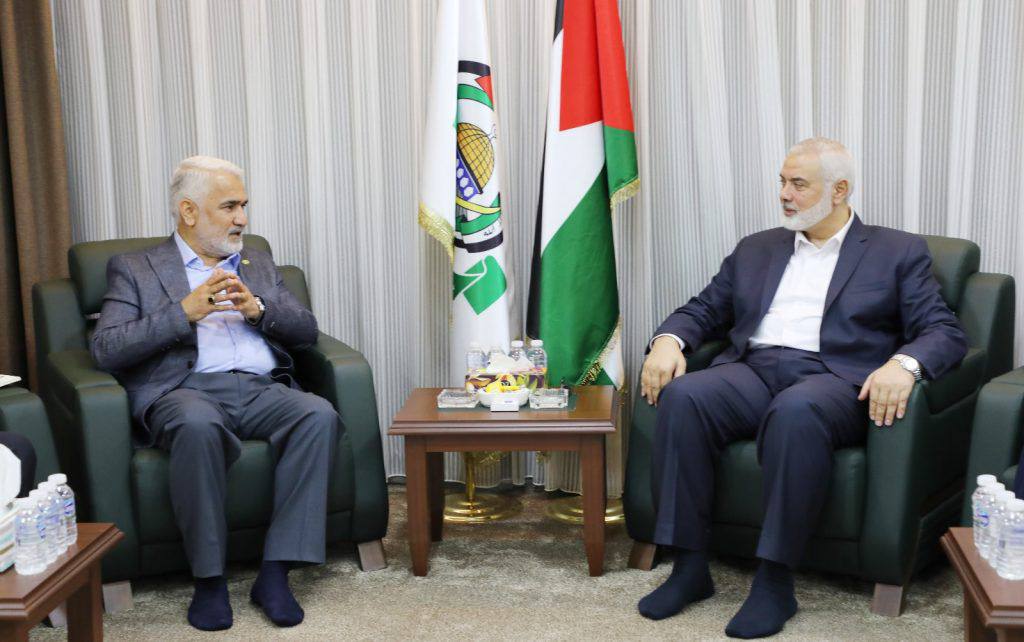 🔻#Hamas Siyasi Büro Başkanı #İsmailHaniye, HÜDA PAR Genel Başkanı #ZekeriyaYapıcıoğlu’nu İstanbul’da kabul etti.