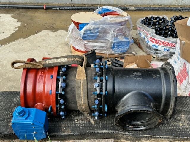 Carmel Winwater Works supplied 16' Ductile Iron Pipe, Valves & Fittings to be installed in White Plains, NY.

#pipes #valves #fittings #waterworks #DuctileIronPipes #CWW #carmelwinwater #winsupply #locallyowned