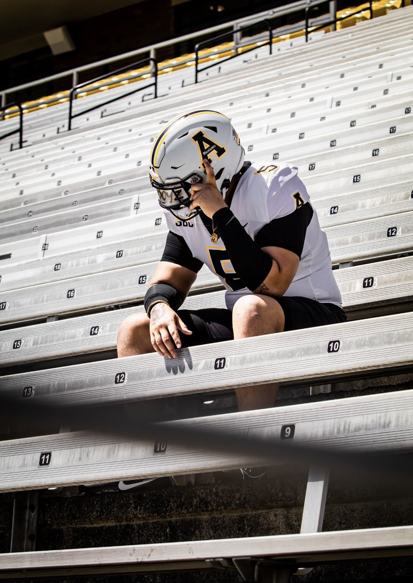 Nick C (@hawkseighteen) on Twitter photo COMMITTED🖤💛 <a href="/CoachE98/">Eric McDaniel</a> <a href="/AppState_FB/">App State Football</a> COMMITTED🖤💛 <a href="/CoachE98/">Eric McDaniel</a> <a href="/AppState_FB/">App State Football</a>