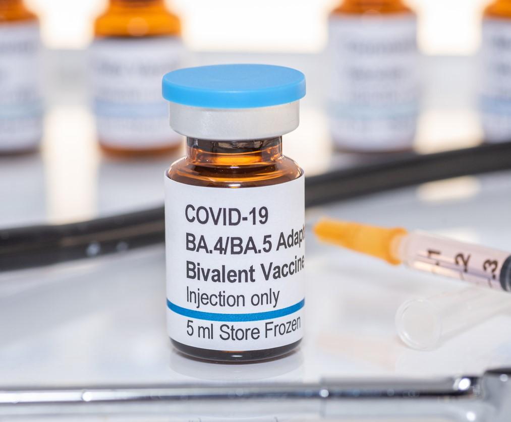 COVID booster linked to 25% lower odds of long COVID People who received the COVID-19 booster vaccine had 25% lower odds of having long COVID than their unvaccinated counterparts. cidrap.umn.edu/covid-19/covid…