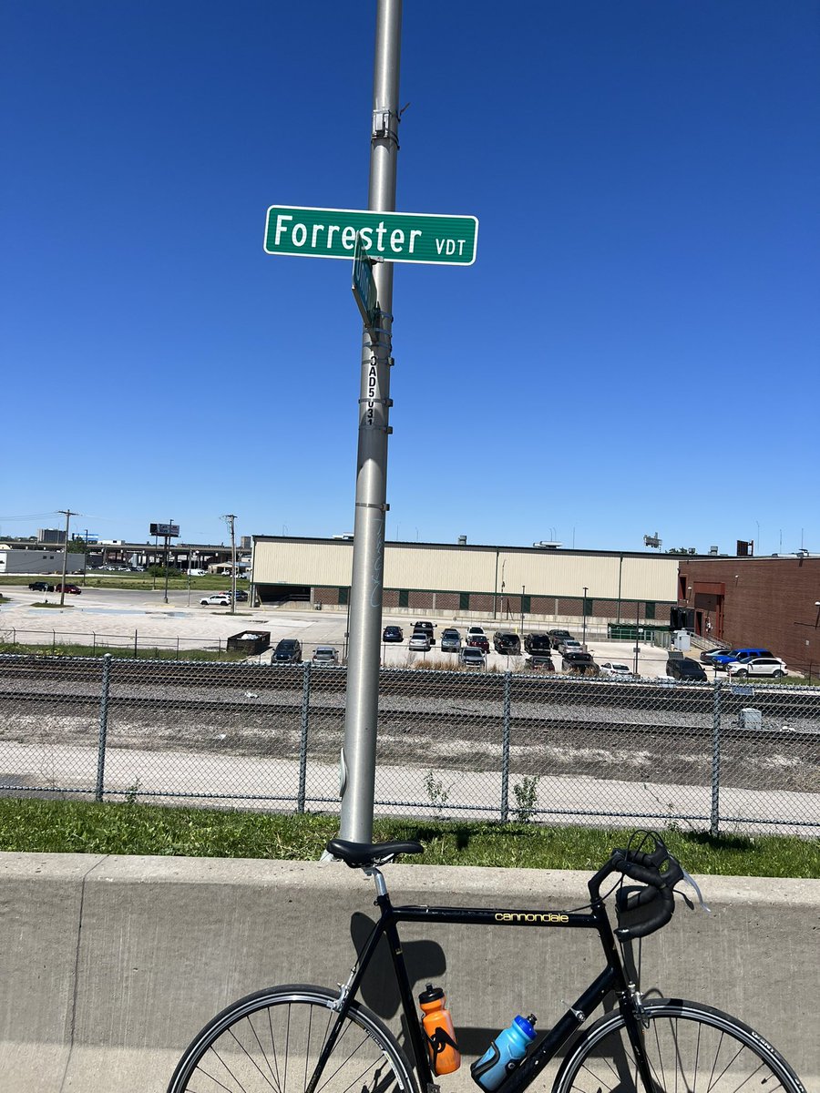 “A roadbike is a poor man’s rocket ship” trigger alert: from the Forrester Viaduct, a connector made more dangerous for 🚴‍♀️ after the bikelane (passes from cars so much closer now)