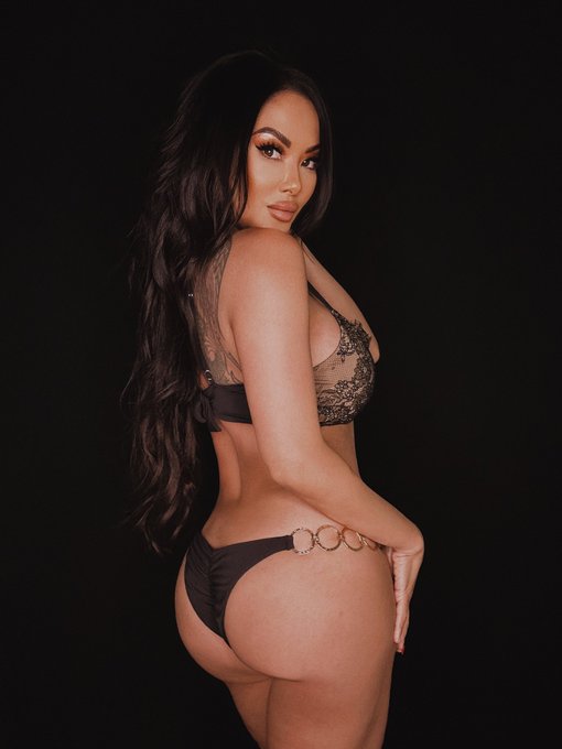 &hellip;with my sweet hunny buns&hellip;  https://t.co/kMIFYC7mmg https://t.co/udYyyLSc5U