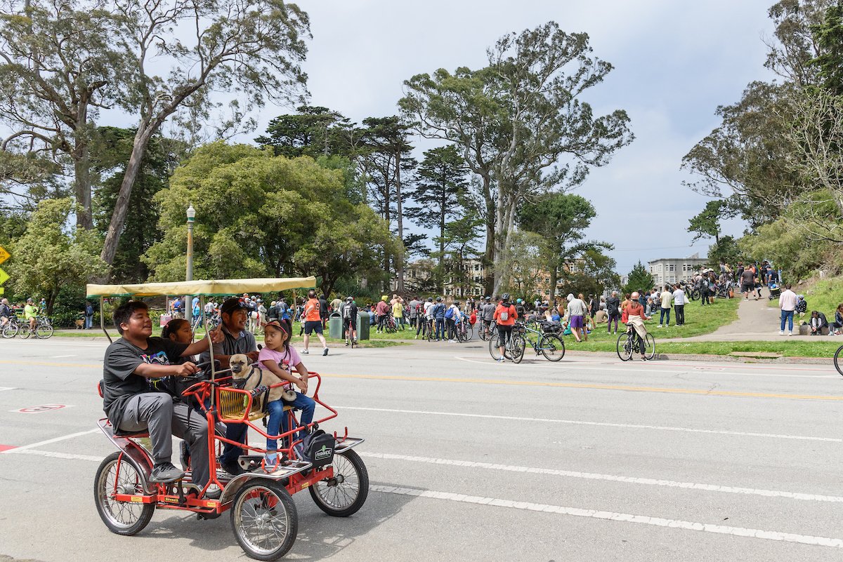 We just passed 4 years of the JFK Promenade! 4 years! 

Thanks to Mayor @LondonBreed & @RecParkSF, JFK is one of SF's most exciting places for people to gather in a safe community space buzzing with good vibes & so much to do. 🌳🎉

If you're new to SF - you need to check it out!