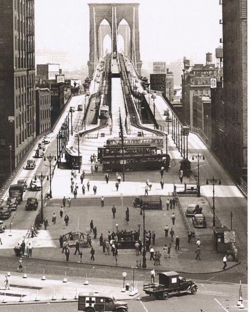 Brooklyn Bridge on the Manhattan side. (1945)