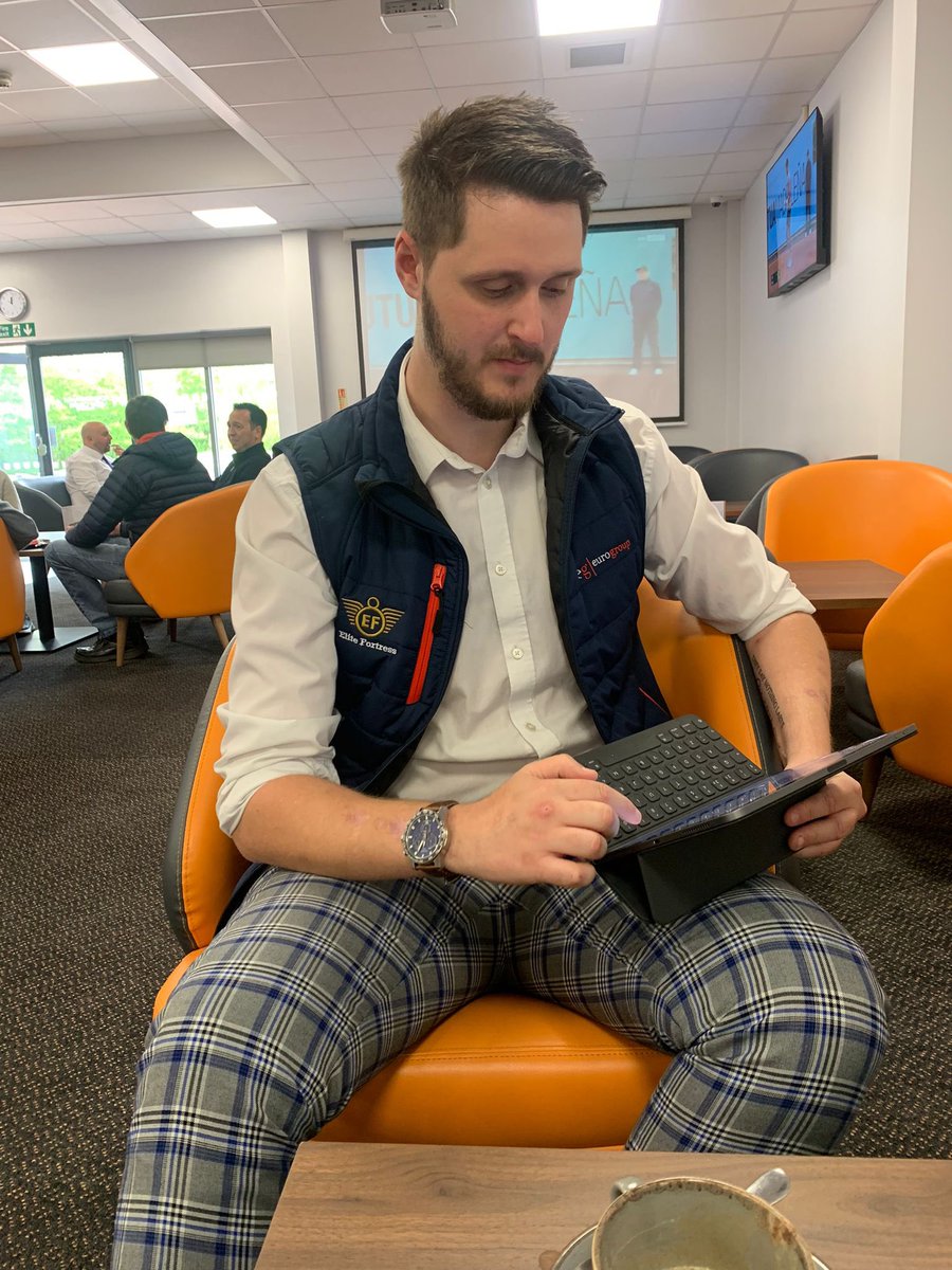 Brandon carrying out our @FortressElite survey for a client……we’ve told him Ronnie Corbet wants his trousers back 👖 DM for quotes or email darren@elitefortress.co.uk #relocation #moving #removals #bespoke #private #discreet #storage