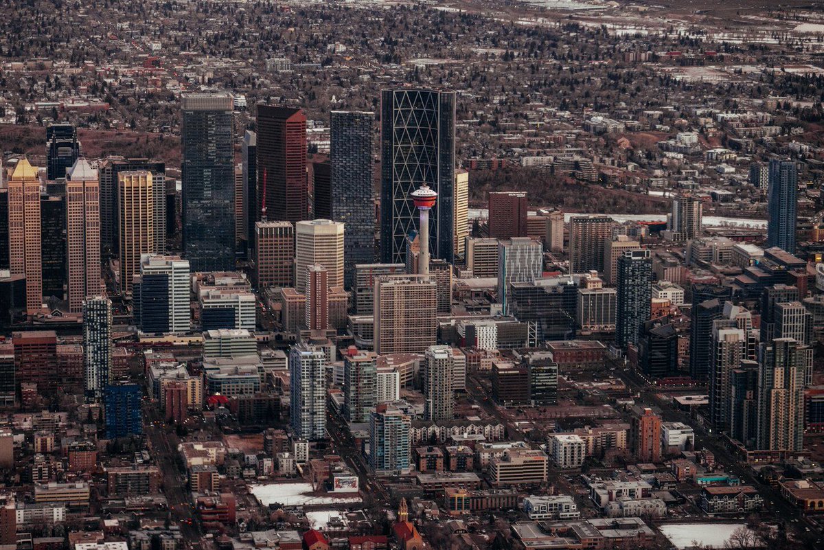 Centre Stage (📸 : Stay & Wander) #downtownyyc #calgarytower #yyc
