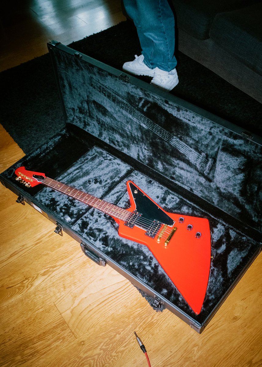 Thankful to have Gibson on board with my music. They come through with the goods! This limited edition explorer is next level ❤️ Time to make some MUSIC 💥🔥