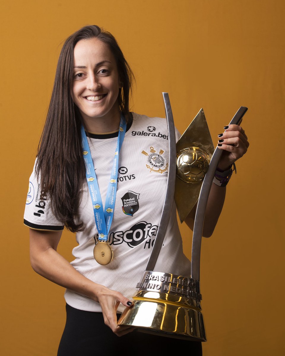 Desejamos muita força, Luana! Campeã da minha disputa, a jogadora foi diagnosticada com Linfoma de Hodgkin. Todo o nosso apoio e uma boa recuperação. Estamos com você, craque!