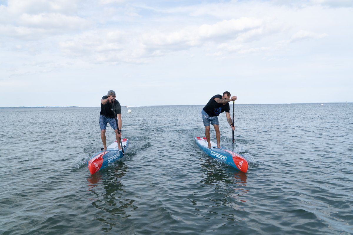Let the battle begin! Who's your training buddy?! Comment below ⬇️ 🌊 #supconnect #sup #paddleboarding 📸: @starboardsup x @conbax x @noic.garioud