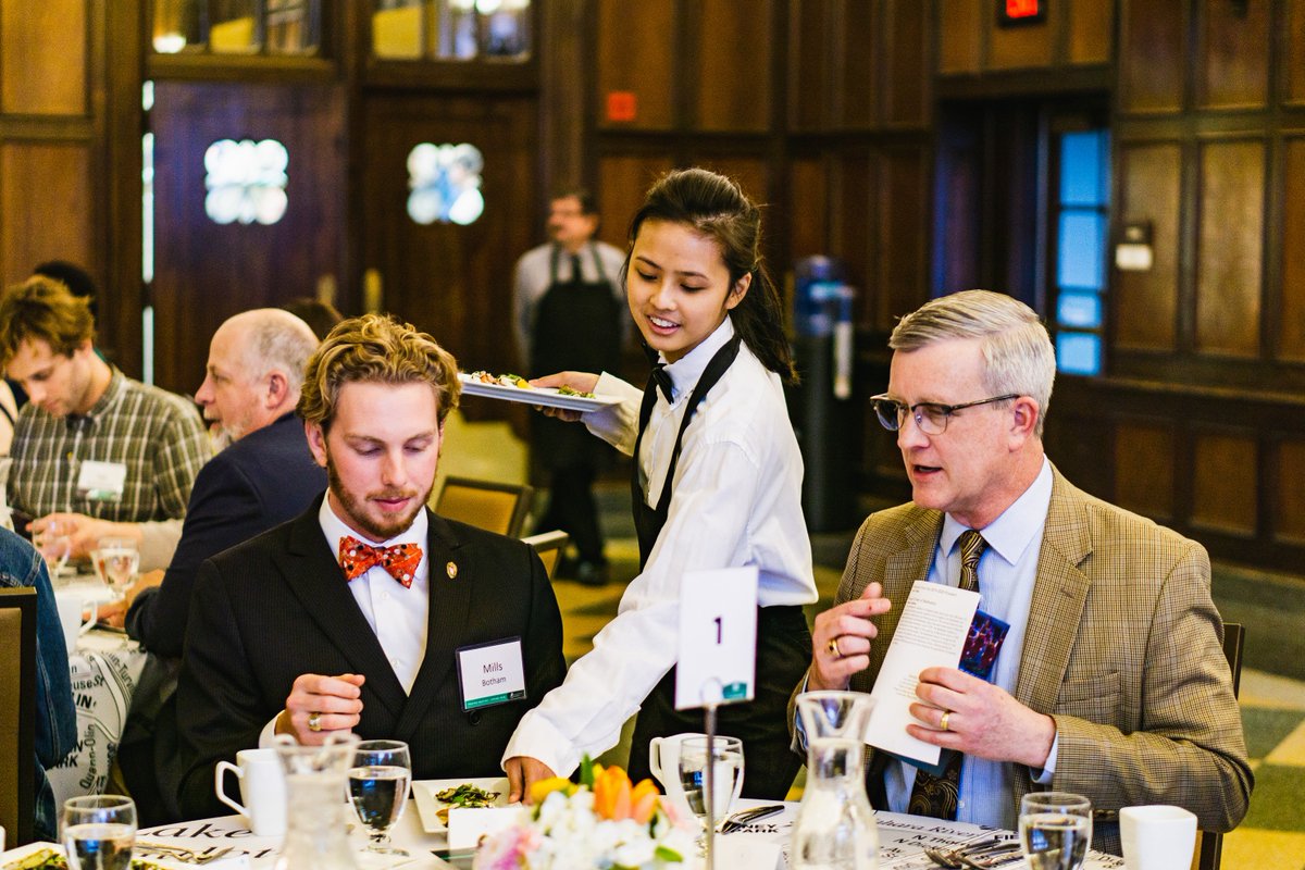 Badgers, your ideal job is prepped, ready, and served! 🍴 

Join our catering team and enjoy scheduling flexibility, exciting work days, and the opportunity to make special events possible while building valuable skills for your future.

Apply today: bit.ly/3QnzZKY.