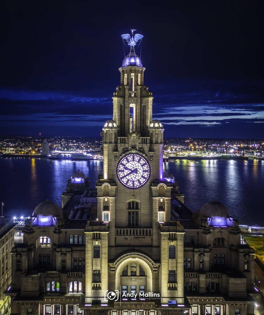 Views of The Royal Liver Building and The Mersey 🤩💙❤️ #liverpool