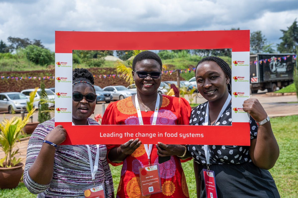 📣 Calling mid-career food systems experts from #Kenya & #Rwanda: @_AfricanFood is accepting applications for its next cohort, who will build networks and gain essential #FoodSystems & leadership knowledge. Apply now (deadline: 5/10): africanfoodfellowship.org/apply-now/