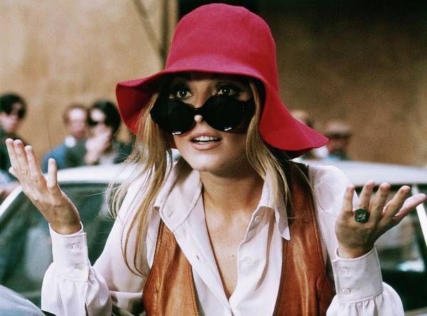 the girls really knew hot to do sunglasses in the 70s